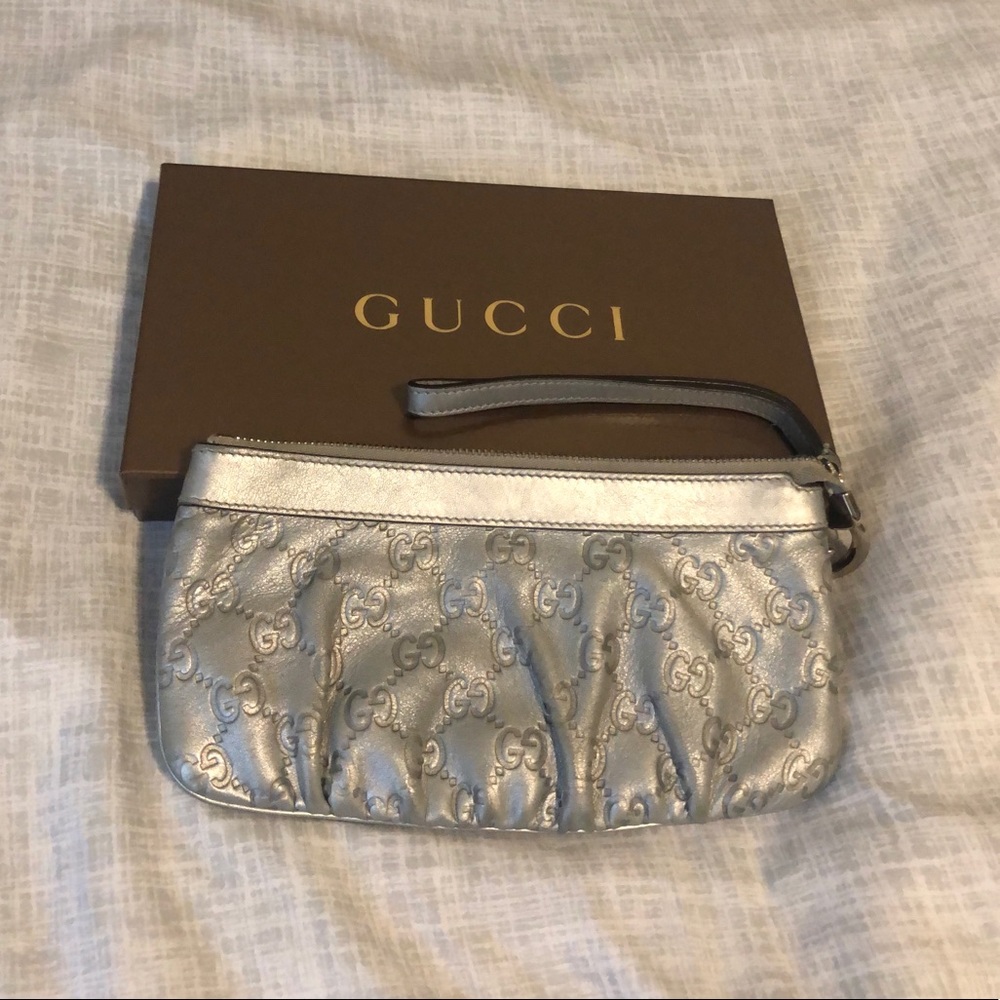 AUTHENTIC Gucci Silver Guccissima Wristlet *MINT*